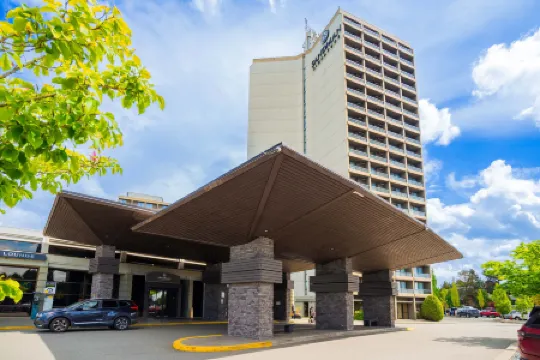 Sandman Signature Vancouver Airport Hotel & Resort