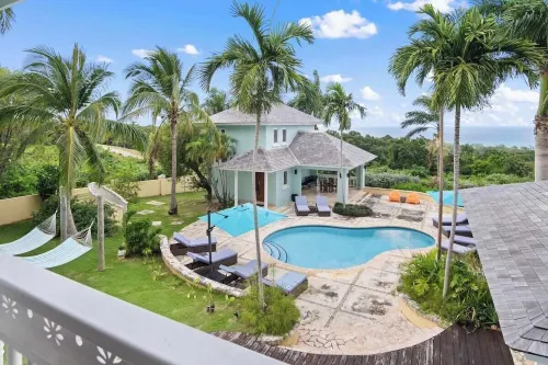 Hospitality Expert Greens 4BR Pool Beach Hotels in St.Bran's Burg