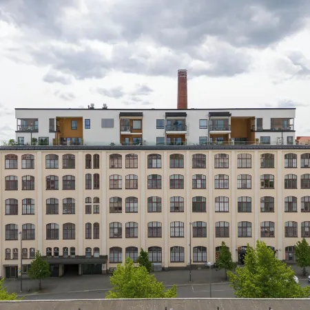 Stunning Views 1Br Home with Sauna and Balcony