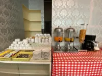 77 Patong Hotel & Spa - breakfast