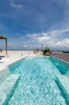 Bondo Hometel - Beach