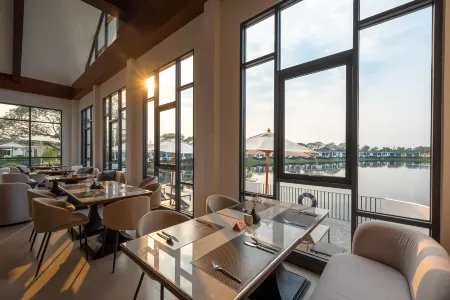 Pan Ville Resort Отели в г. Sam Khok