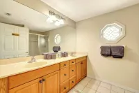 Storybook Home in Downtown Stuart Hotels near April Daze