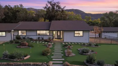 Modern Riverfront Estate 4,000 sqft, Mini Golf Arcade Games 2.5 Acre Flat Land Hotel in zona Lakes Trail in Sequoia National Park