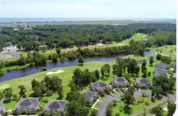 Beautiful and Spacious First Floor Sunset Beach Villa in Sea Trail! Bikes & Gear