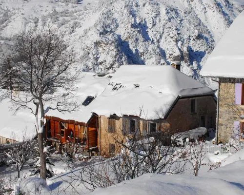 Charming mountain village house - 80 sqm Hotels in Valloire