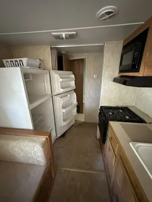 Camper located in the heart of Burr Oak State Park