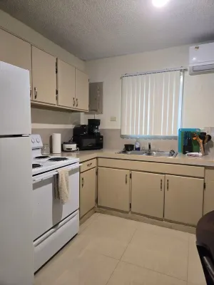 Beautiful Newly Renovated 2 BED/1BATH