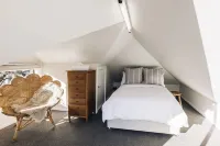 Charming House With all the Home Comforts