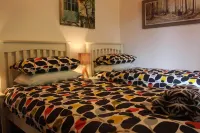 Delightful Detached Cottage close to Exeter, Dartmoor and the coast.