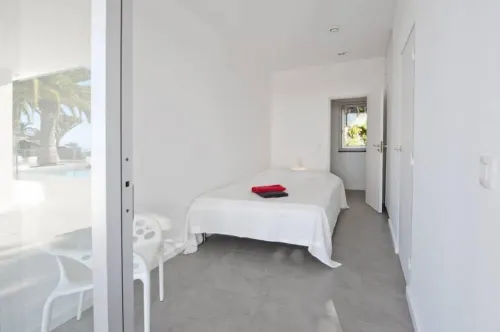 El Balcon: Charm, Design and Light