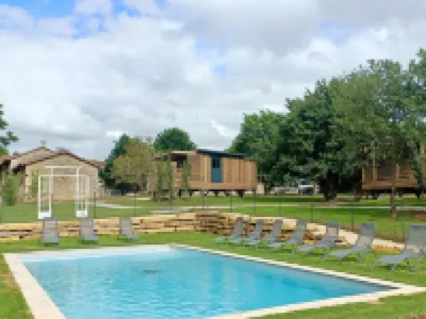 LE DOMAINE DE LA RICHE Hotels in Bioussac