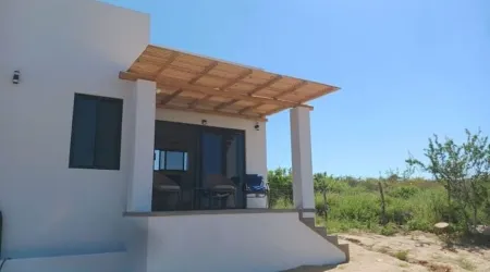 New Home Stunning Ocean Views in Todos Santos Casa de Noanie Отели в г. Тодос-Сантос