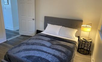 Comfortable 2 Bedroom 1 Bath House - 0224h12000ljw5ctp7645 R 339 206 R5 D