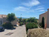 Saint pierre home Sea + terrace and panoramic mediterrannée. Hotels in Fleury