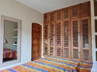 Beautiful 1BR in front of the beach with pool spa restaurant