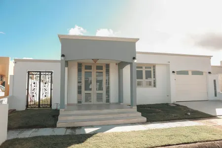 Casa Tres Luna- Pool House Ceiba PR - Near Ferry to Vieques & Culebra