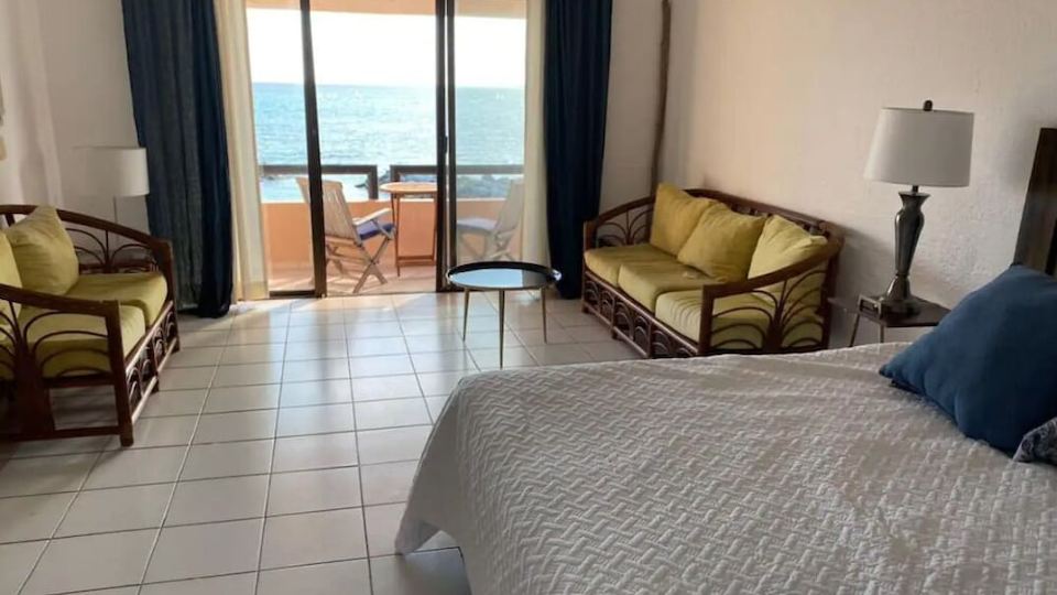 Beachfront Condo at Club de Yates