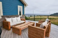 Executive Home Stunning Ocean View, St John's 10 min  Sauna, Firepit, Fitness Rm 로지 베이-미들 코브-아웃터 코브 호텔