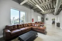 2 Bedroom Apartment Close to Downtown & Baylor Hospital