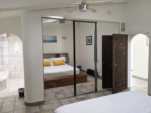 PALACE BAHIA ,360 ocean view ,7min to down town,Private beach   ,24/7 Security