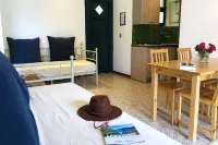 Directly on the lake with panoramic views