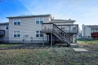 Beautiful and Cozy Olathe Home. Family friendly with King Bed Hotels near Olathe Station
