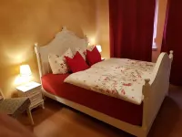 Charming apartment Romantika in the middle of the Zittau mountains / health resort Oybin Hotels in Oybin