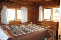 2/2 Cabin with Loft Nestled next to National Forest Hotels near Grand Teton National Park
