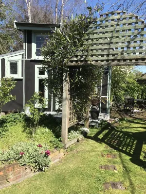 Studio set in beautiful english cottage gardens
