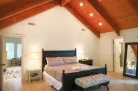 Beachwalk Resort House Close to Beach w/ Cart