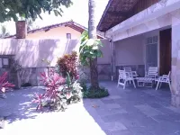 Spacious house with accessibility.  A few meters from the beach.