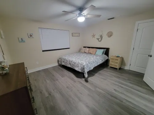 Heated Pool, Shopping, Restaurants, Beach's, Southern Exposure