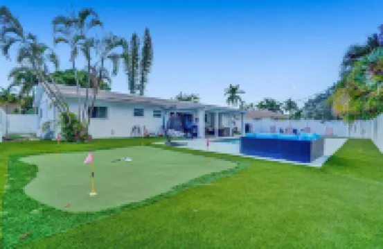 Gorgeous 4BR Brand new HTD Pool & Jacuzzi 1Mile