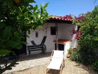 Tia Luísa Cottage (country house) Hotels in 
