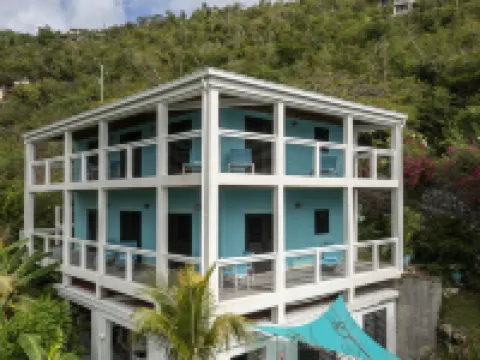 OWNERS' QUARTERS on the top of the house at AQUA VILLA ST. JOHN Hotels in Central