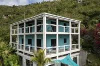 OWNERS' QUARTERS on the top of the house at AQUA VILLA ST. JOHN Các khách sạn gần Maho Beach