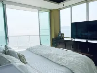 *New Listing* LUXURY BEACH PENTHOUSE INFINITY POOL & ROOFTOP BAR โรงแรมใน