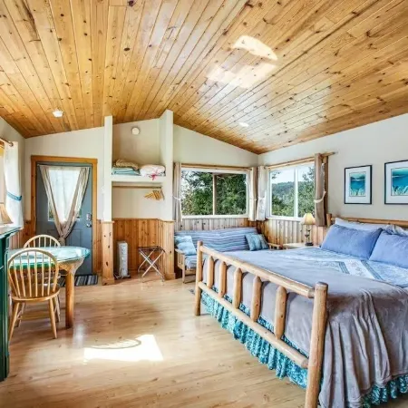 Deer Harbor Cottages