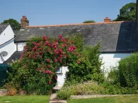 3 Horse Pool Road