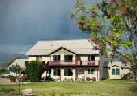 Bryce Trails Bed and Breakfast - Mountain View