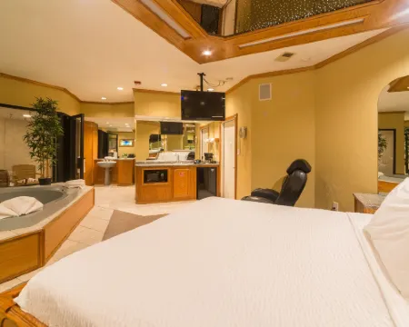 Sybaris Pool Suites Mequon Hotels in Ozaukee County