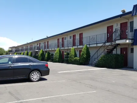 Economy Inn Fresno Yosemite