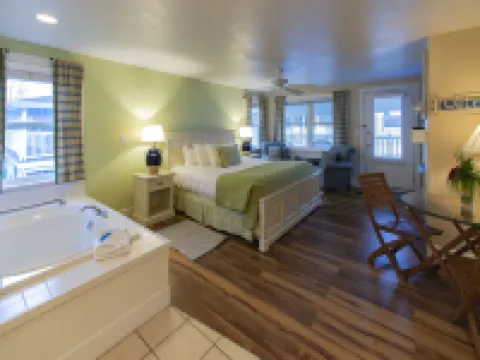 Edgewater Resort Hotels in Sister Bay