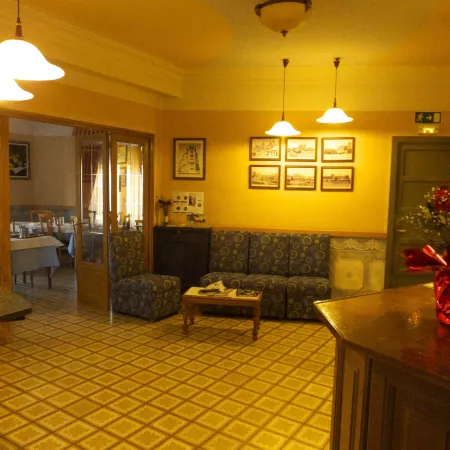 Hostal Orejas Отели рядом с достопримечательностью «Аэропорт Леон - LEN»