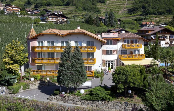 Ruster Resort