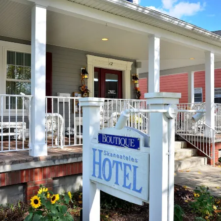 Skaneateles Suites Boutique Hotel