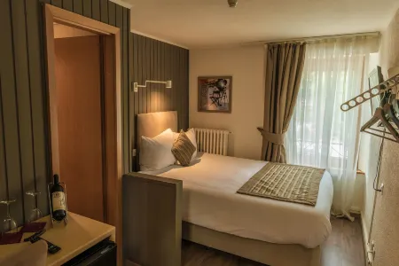 Hôtel de l'Ange Отели в г. Ньон