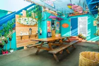 ITH Beach Bungalow Surf Hostel San Diego
