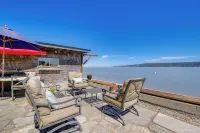 Waterfront Gem w/ 2 Patios on Camano Island - Wifi